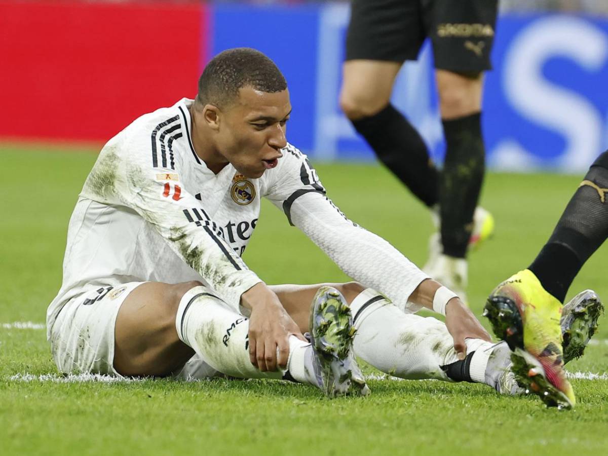 Real Madrid recibe 'regalo' arbitral, Vinicius señalado y enfado de Mbappé