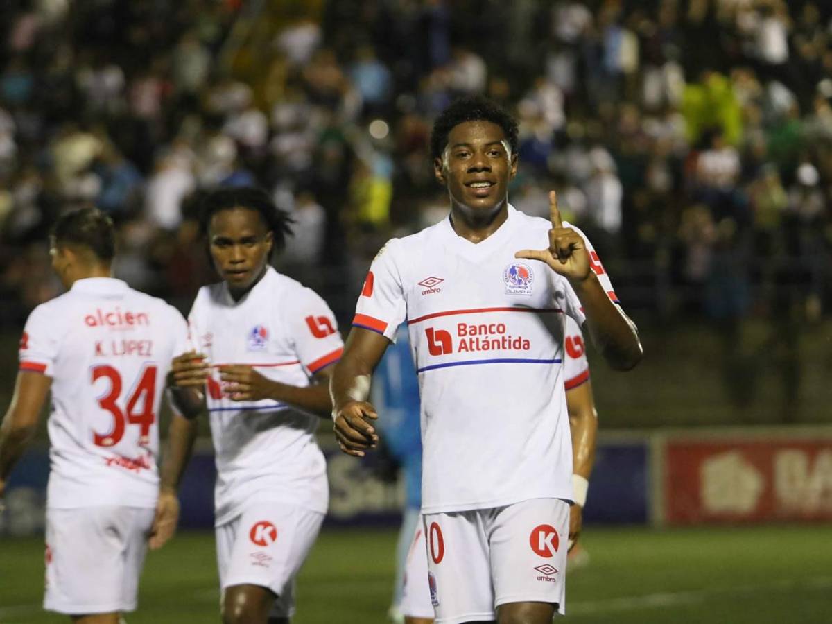 Olimpia y Real España festejan remontadas, jugador termina de portero, inundados y bellezas