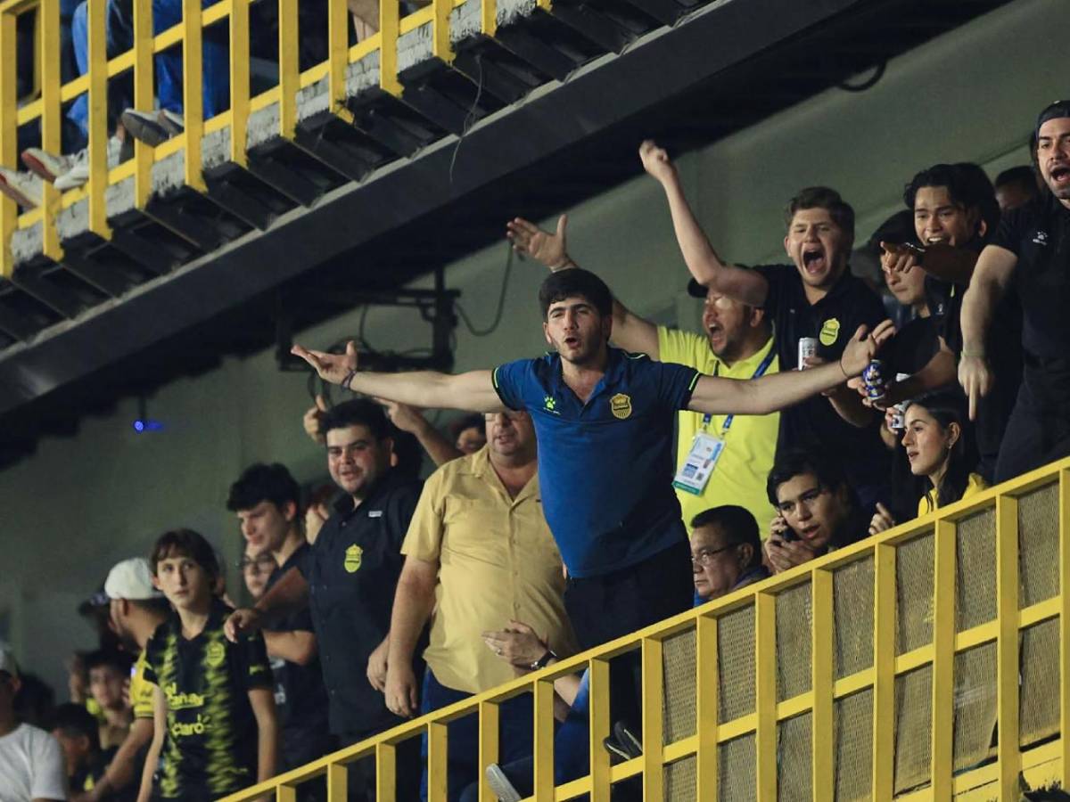 Real España celebra, Olimpia sufre y discusión de compañeros, culpable y desmayo