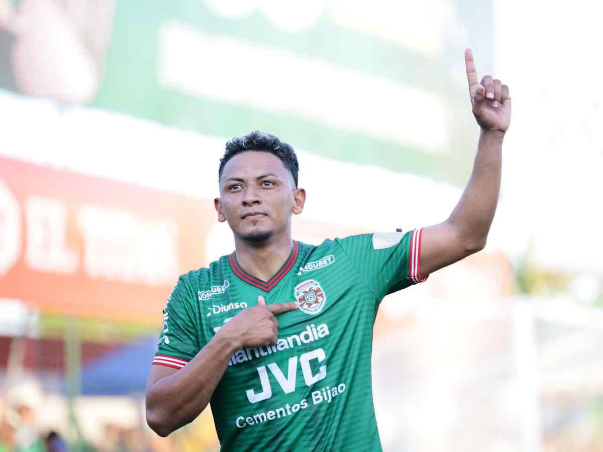 Marathón tumba al Motagua con golazos y se mete en la pelea