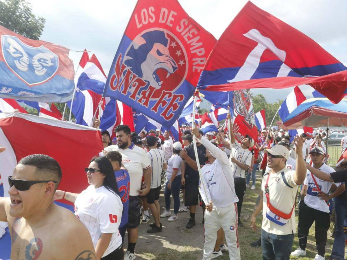 La Ultra Fiel se hizo sentir y puso color en la final Marathón–Olimpia