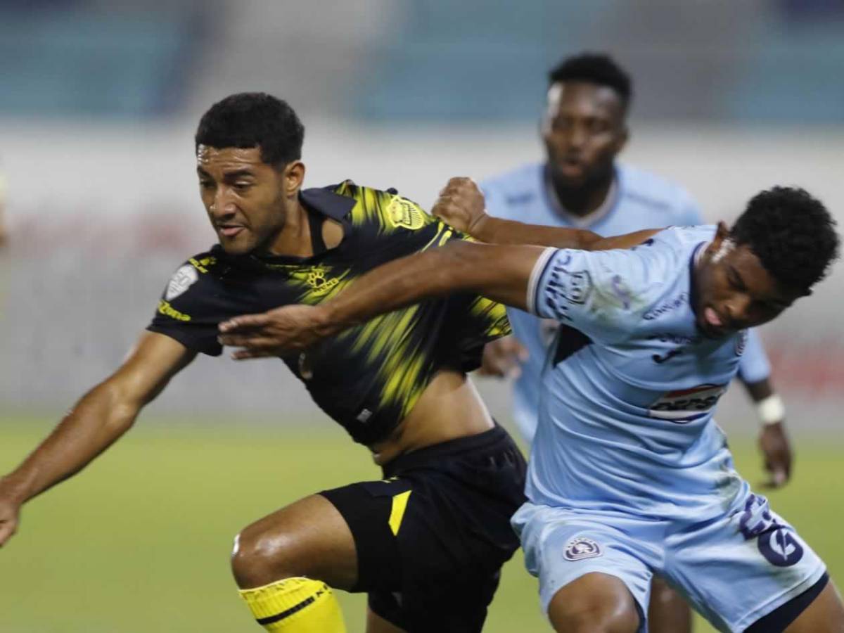 Real España celebra, sufre Motagua y la rubia que cautivó en el Morazán