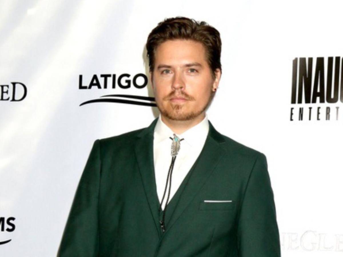 Dylan Sprouse conquista las redes por su apoyo a Barbara Palvin