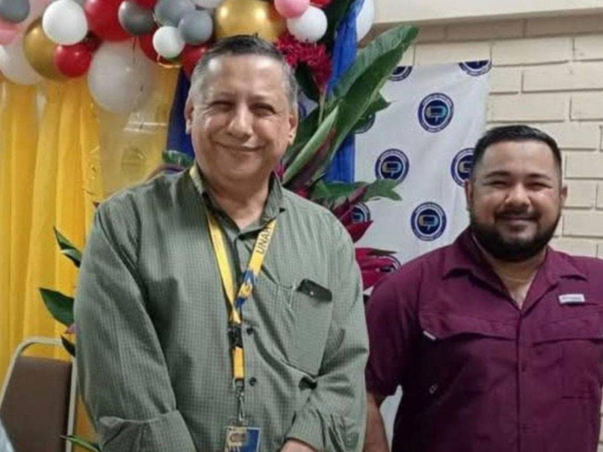 “Fue más que un maestro”: periodistas y estudiantes recuerdan con cariño a René Gavarrete