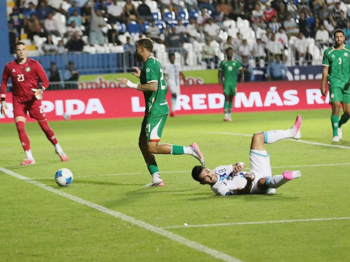 Llanto de Dereck Moncada, decepción de Molina con Honduras y sexy chica cautivó ante Surinam