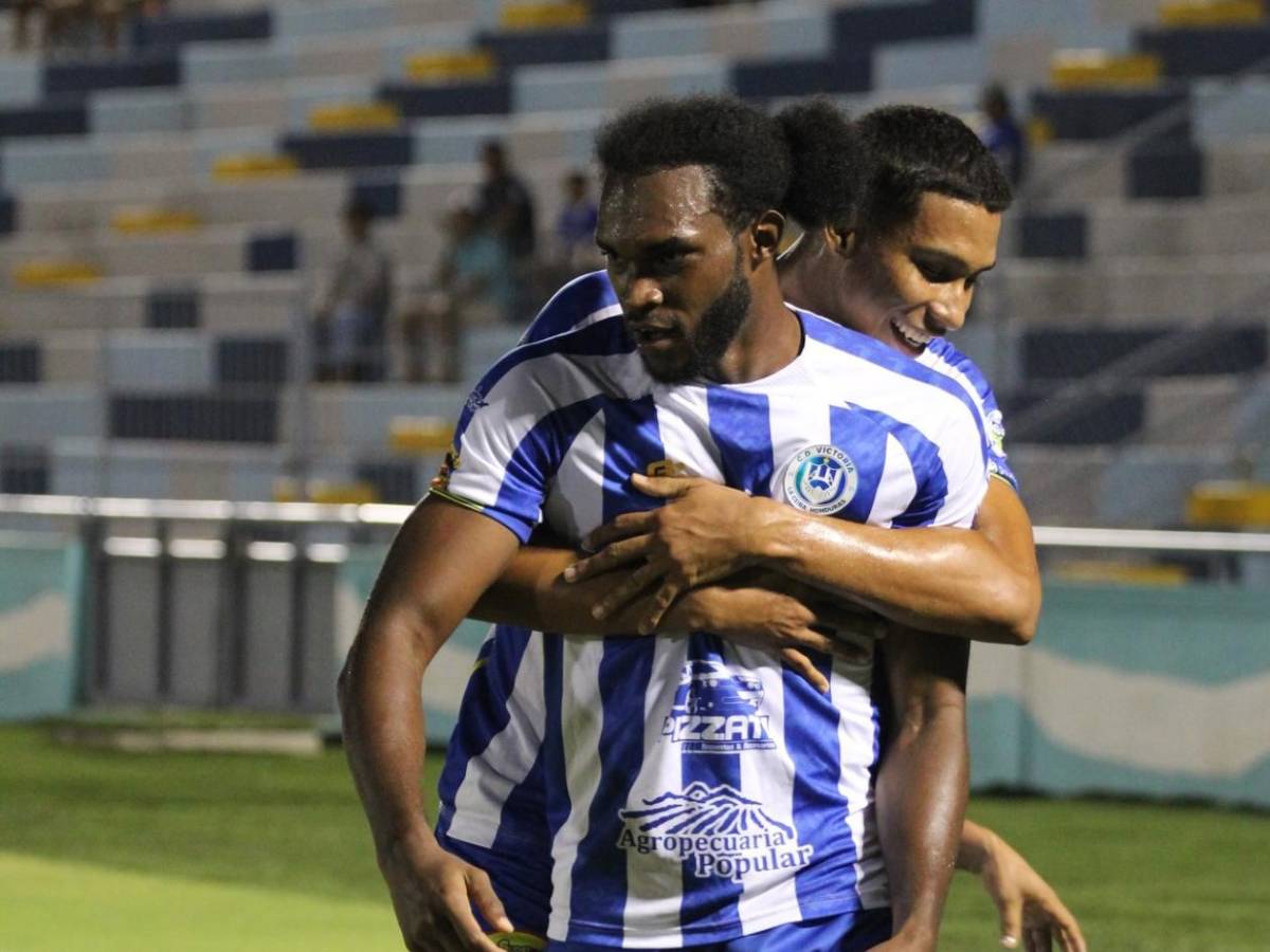 El Victoria de Carlos Espina supera al Olimpia y brinda enorme noticia