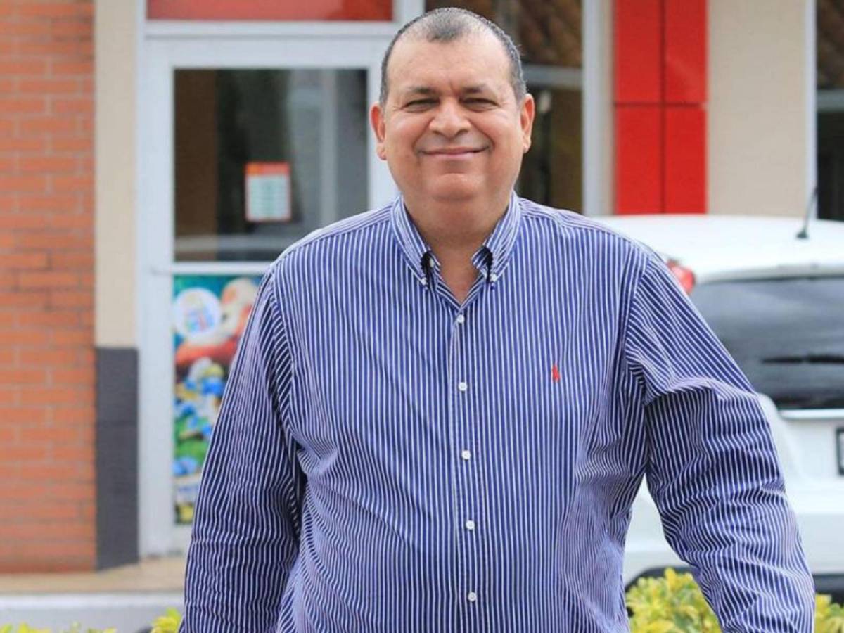 Orlando Ponce cuenta la verdad sobre su mamá y denuncia robo que le hicieron