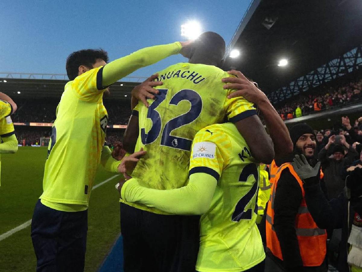 El peor equipo de la Premier desciende a falta de siete fechas; toman decisión