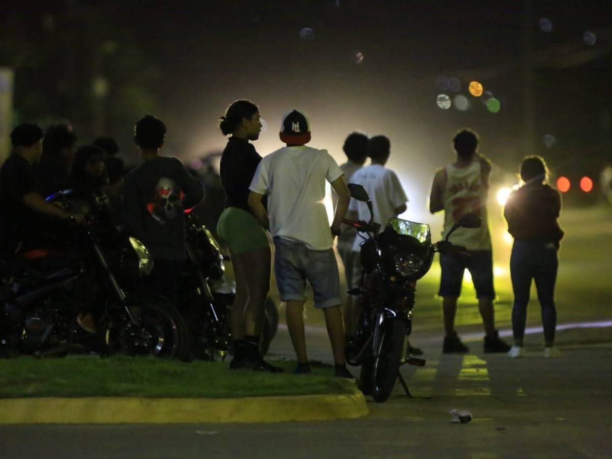 Así son los piques clandestinos mortales de la 33 calle