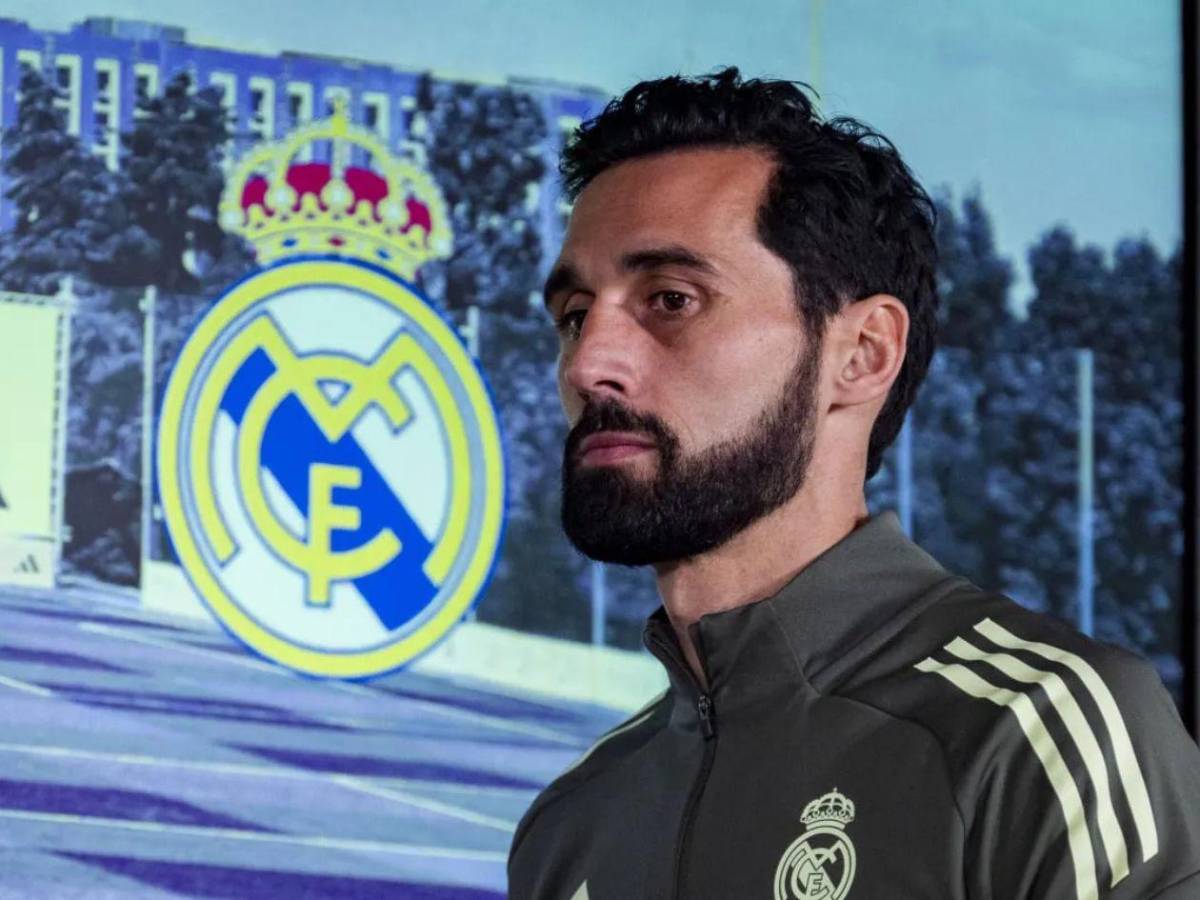 Real Madrid ya tiene el sustituto de Álvaro Arbeloa: ya ha dirigido a Kylian Mbappé