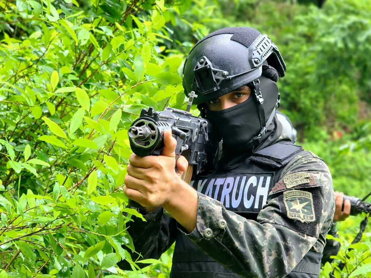 Localizan más de 22,000 arbustos de coca y un“picadero” en Cusuna, Colón