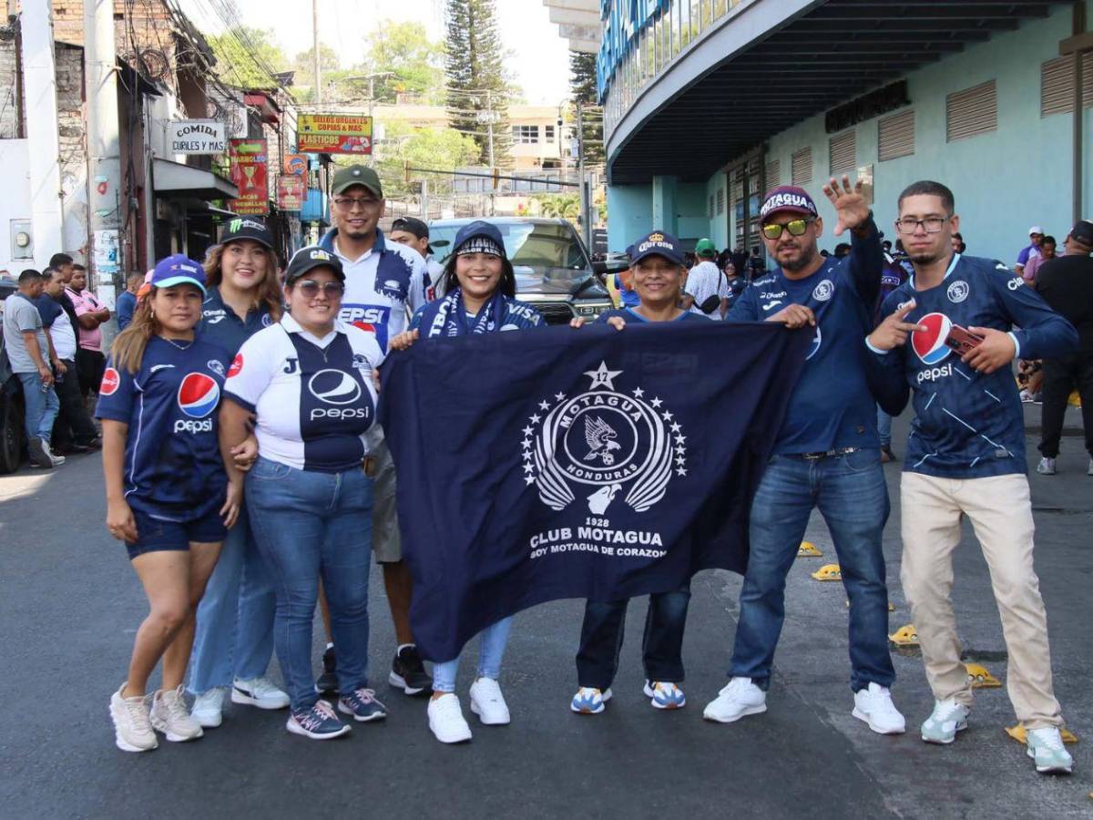 Motagua-Marathón: Beso de famosa periodista y ambientazo previo a la Gran Final