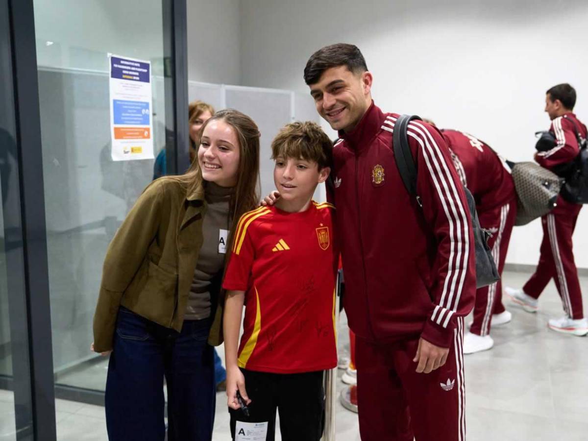 Dirigentes de Honduras visitan concentración de España y gesto de Lamine Yamal