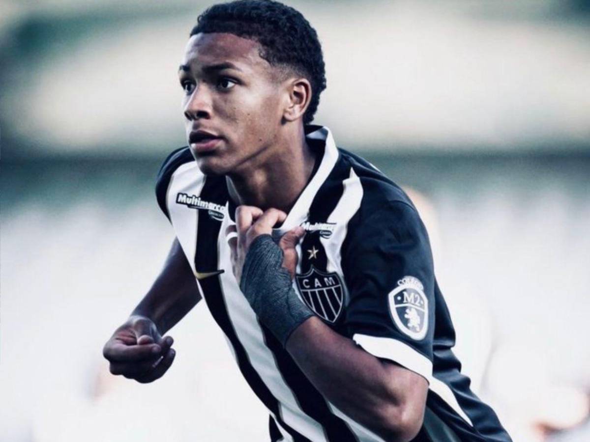 Barcelona lo pone en venta, destino de Julián Álvarez y PSG va por un fichajazo