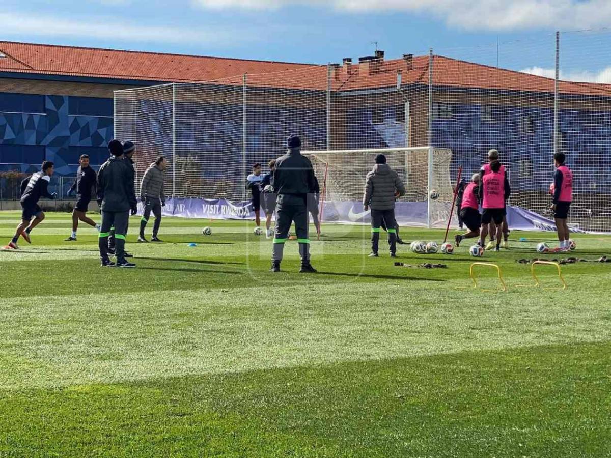 Último entreno de Honduras en sede del Atlético y nuevo look de Palma vs Perú