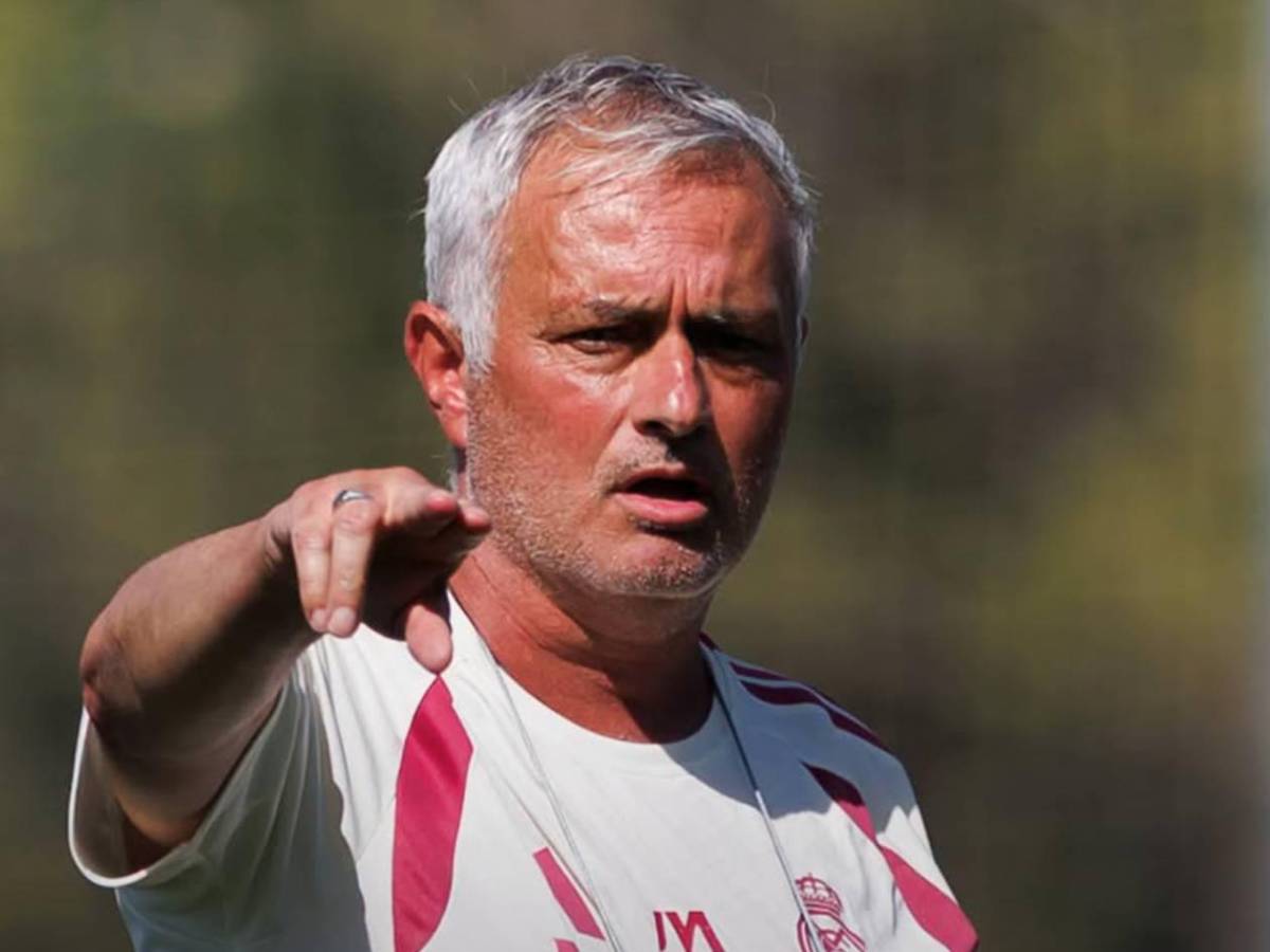 Mercado: Mourinho pide sacar a tres futbolistas del Real Madrid y recibe respuesta