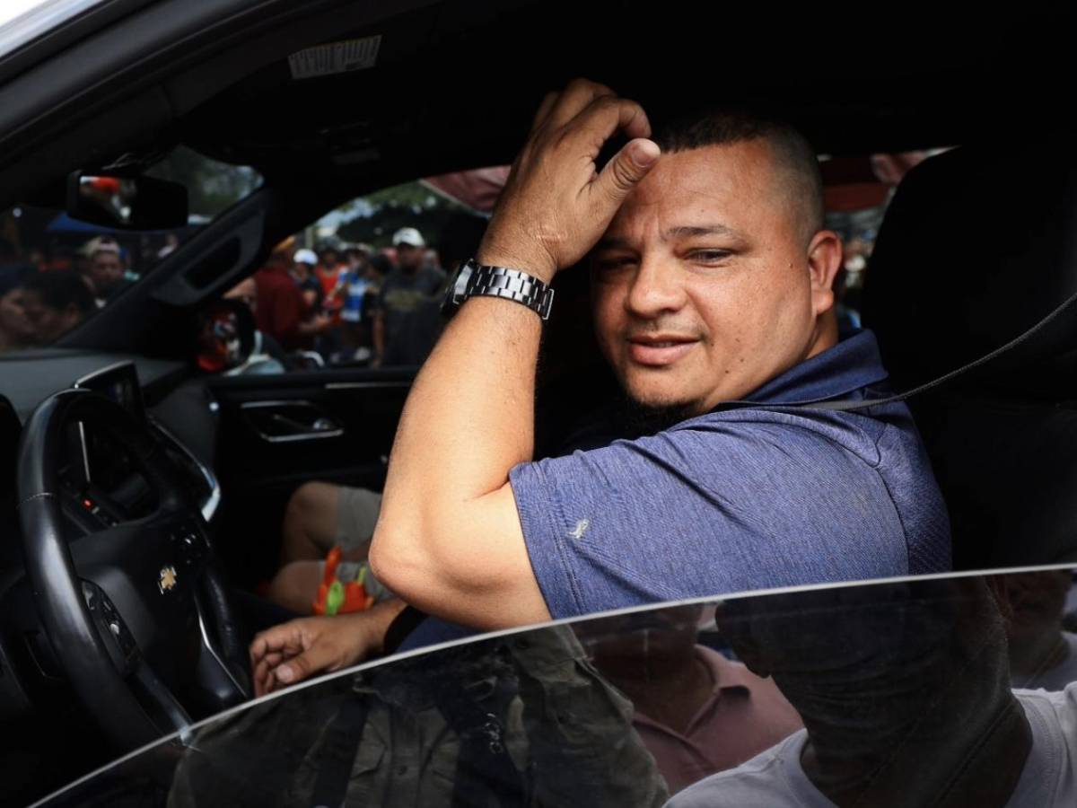 Aseguran 15 carros de Koriun; en uno de ellos le decomisaron $50,000 a Iván Velásquez