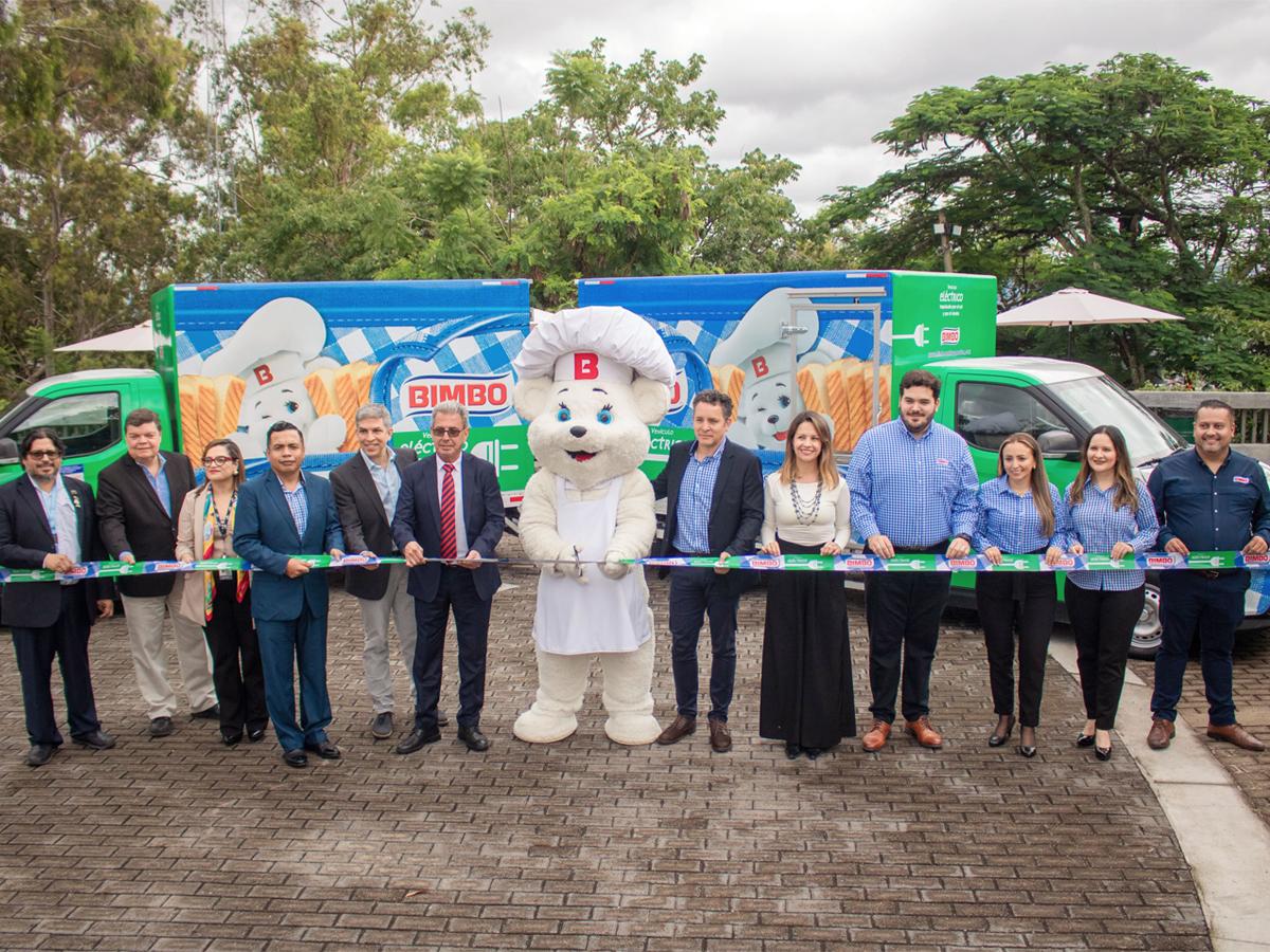 iMotors, parte del grupo INTERLEASE Automotriz, entregó a Bimbo Honduras la primera flota de más de 30 vehículos 100% eléctricos de la marca MAXUS.
