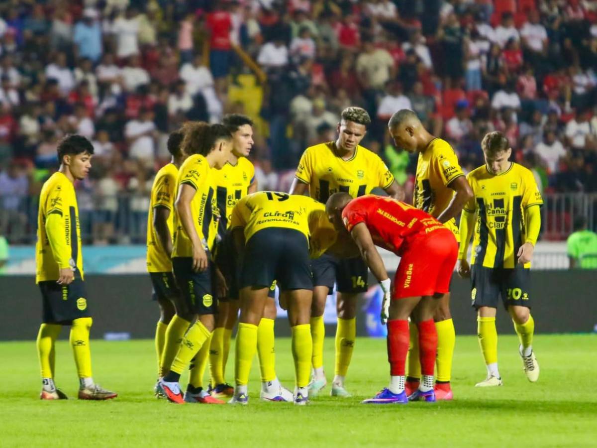 Pareja de futbolista del Real España estalla tras caída ante Olimpia: Par de hipócritas