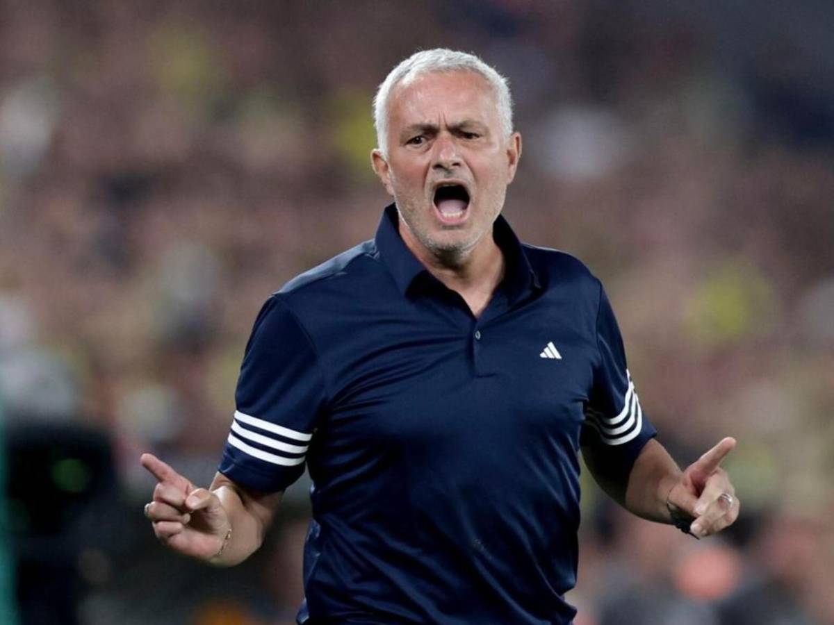 Barcelona va por crack; Real Madrid decide traerlo y Mourinho traiciona