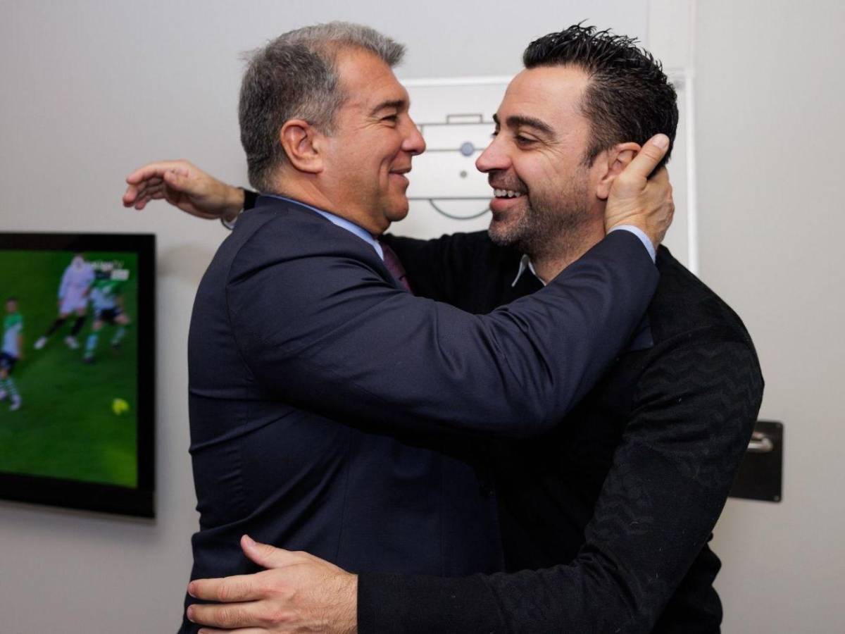 Bombazo en Barcelona: Xavi señala a Laporta y revela que frenó el fichaje Lionel Messi