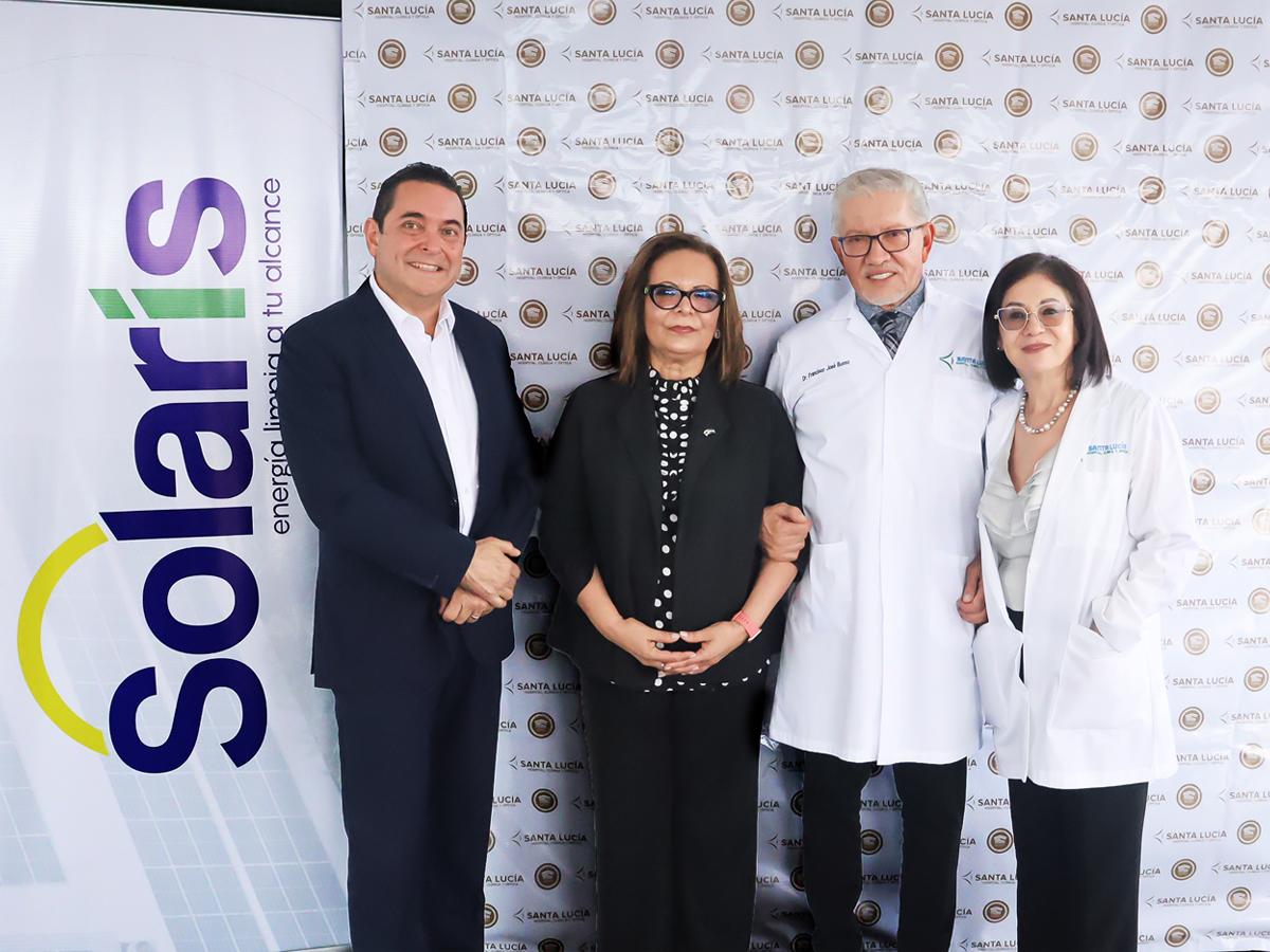 Santa Lucía Hospital, Clínica y Óptica y Solaris inauguran proyecto innovador con energía solar
