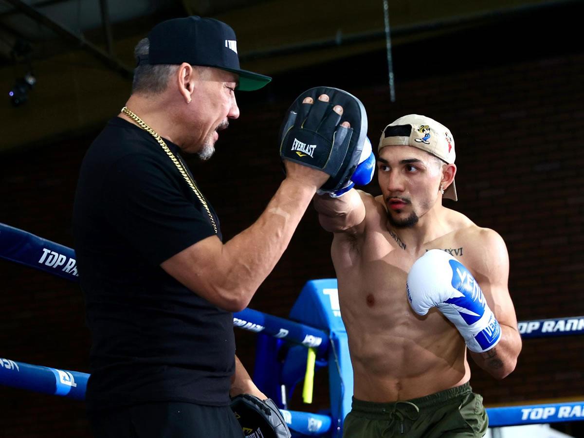 Teófimo López explica por qué eligió pelear con Steve Claggett y deja dardo a Jamaine Ortiz