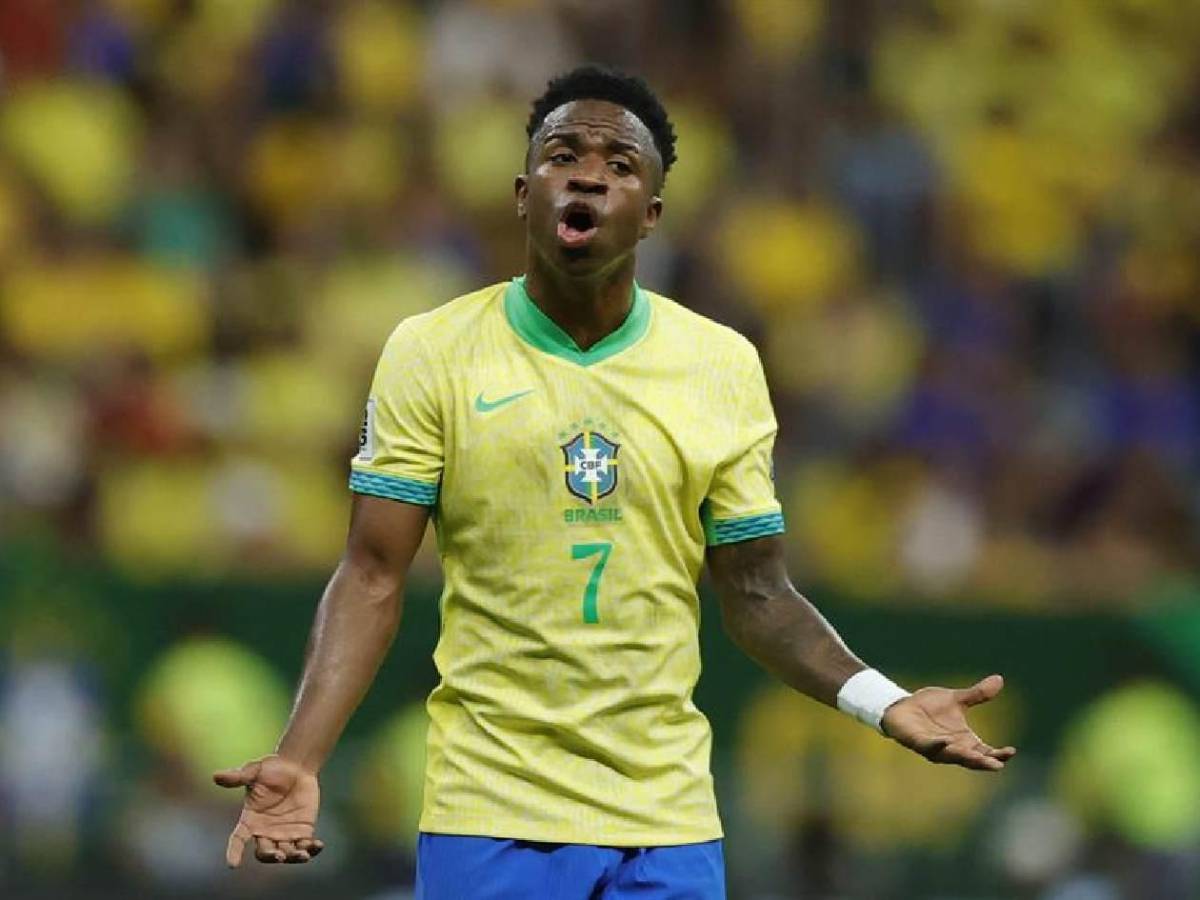 La razón de la bronca Raphinha-Vinicius y fuerte choque en el Brasil-Colombia