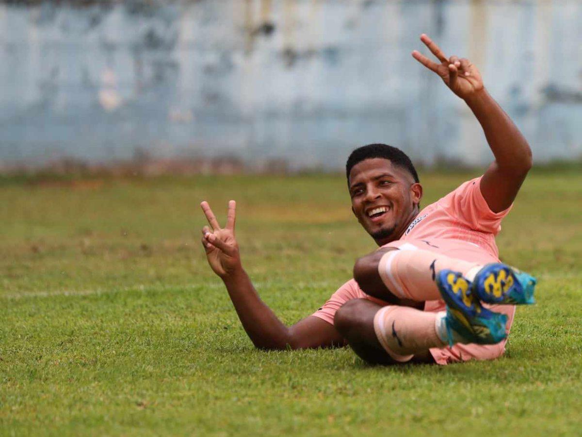 El panameño Jorge Serrano fue figura en el Victoria vs Motagua.
