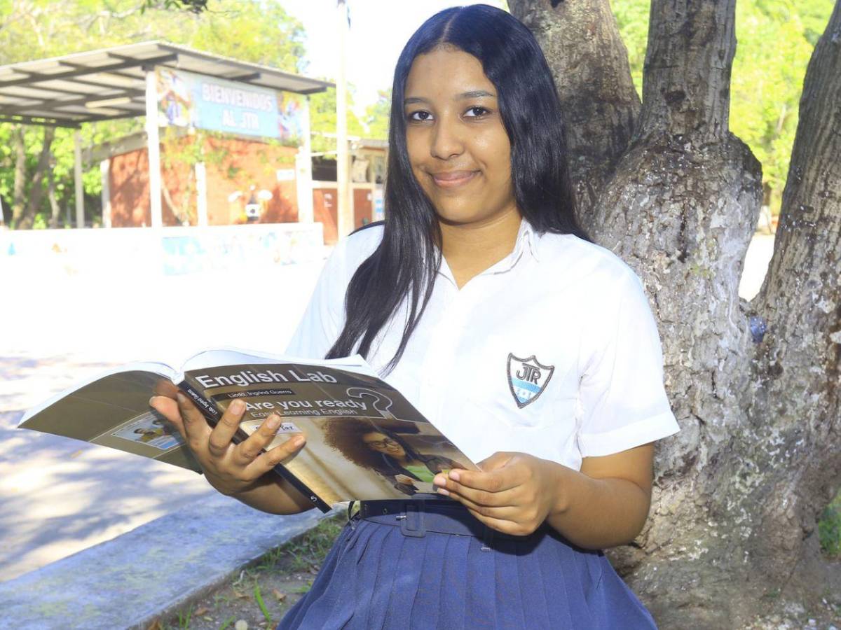 Orgullo académico: Ellos son los 8 mejores estudiantes del JTR este 2025