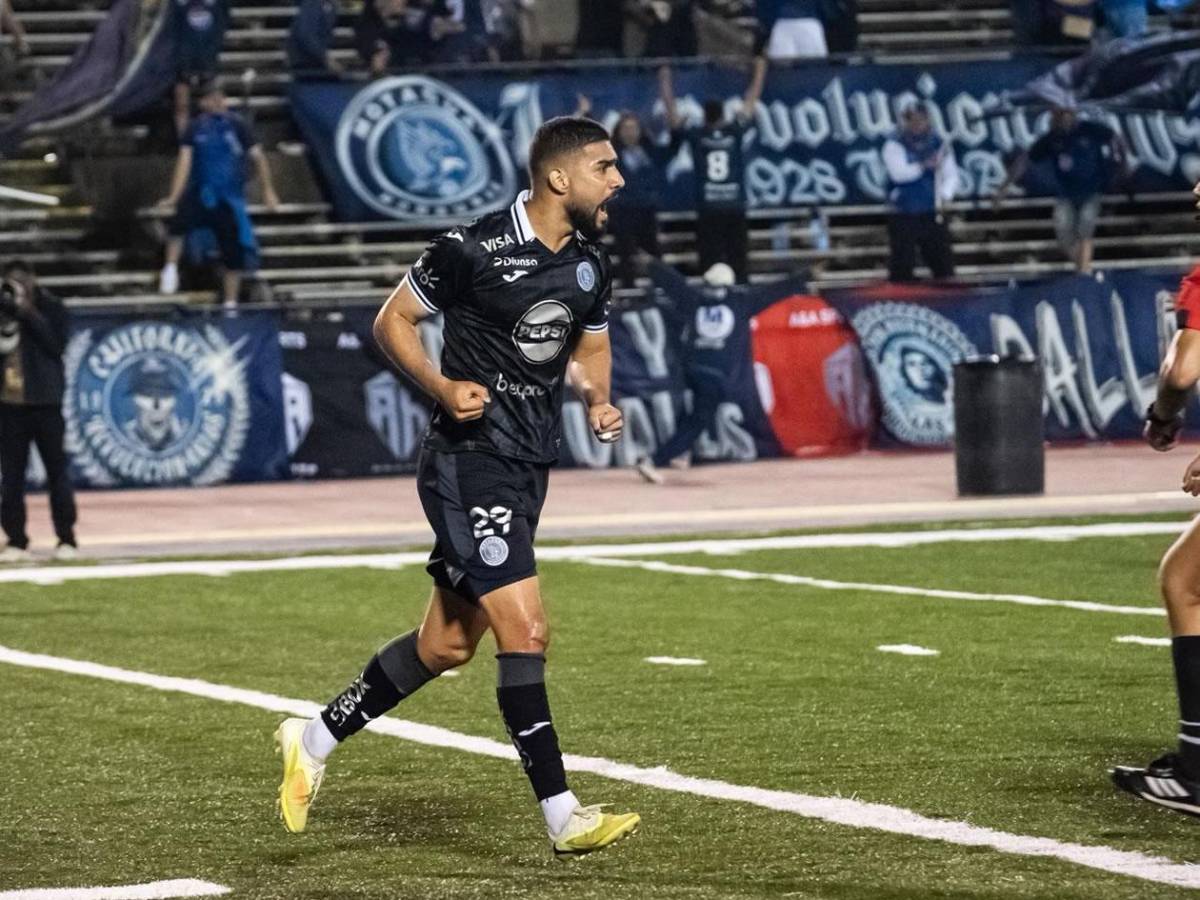 A los golpes Olimpia y Motagua: zafarrancho, expulsados y bellezas en New Orleans