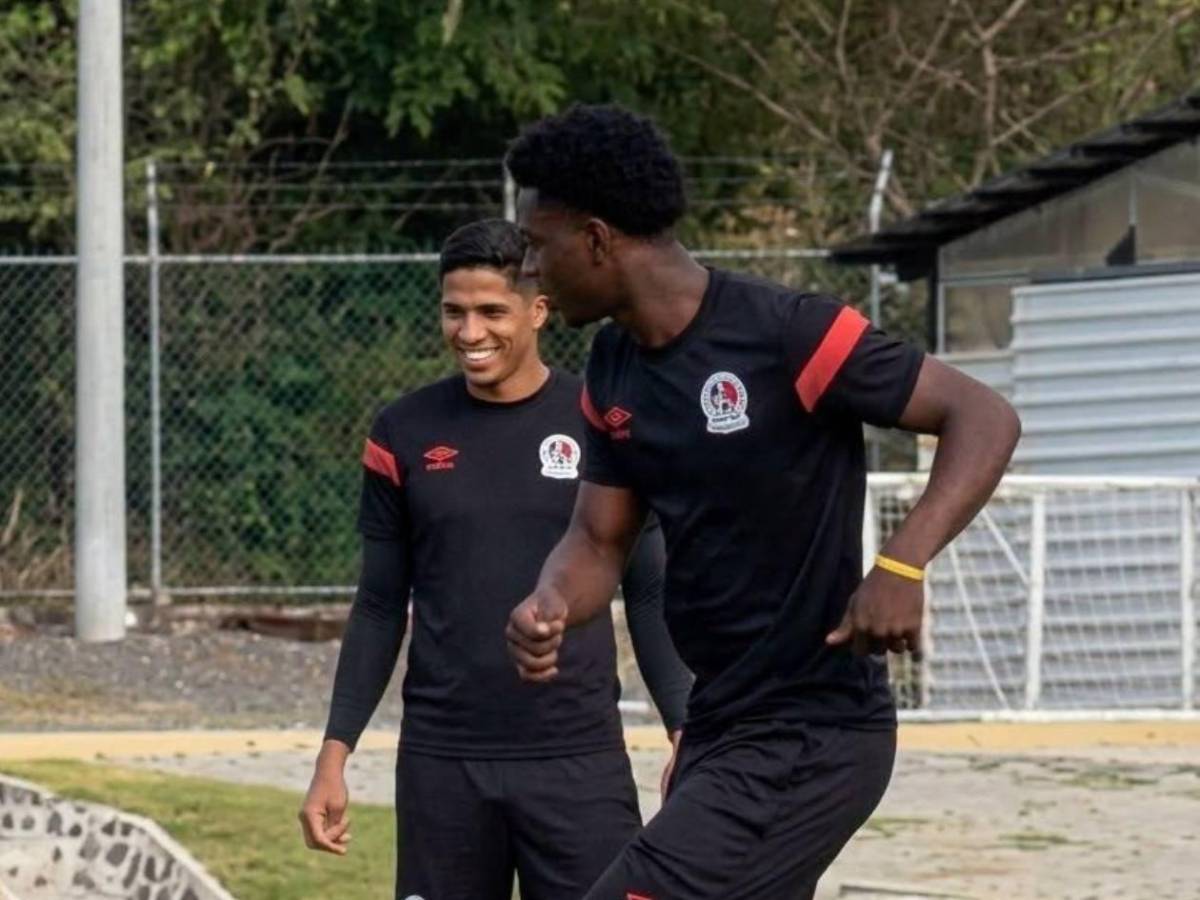 Familia de Kenny Martínez sorprende con decisión tras asesinato del exjugador del Olimpia