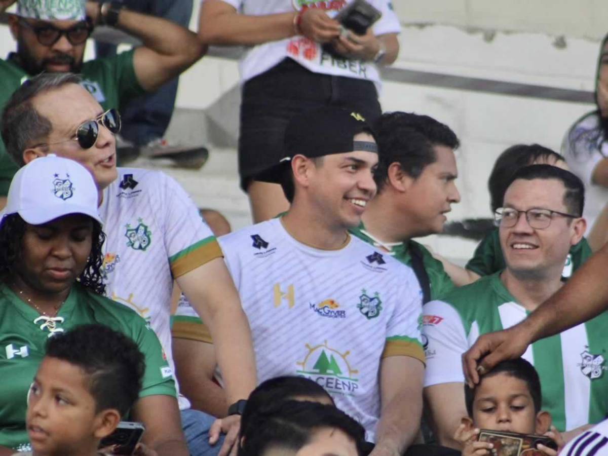 Futbolistas esperando pago, Mauricio Dubón sorprende y ¿quién es la chelita?