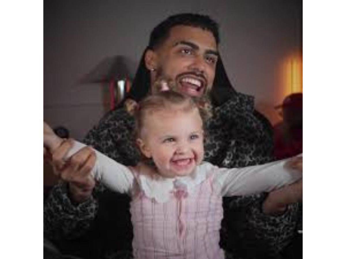 ¿Quién es Aiunii? la bebé que se hizo viral por bailar con su papá reguetonero