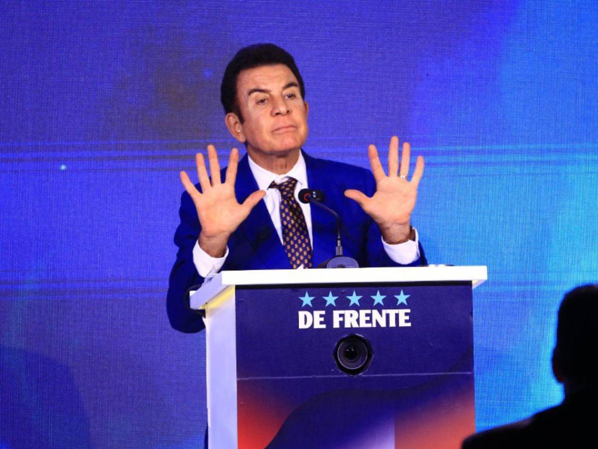 Salvador Nasralla: Si quieren comer una pata de pollo al mes, voten por Rixi