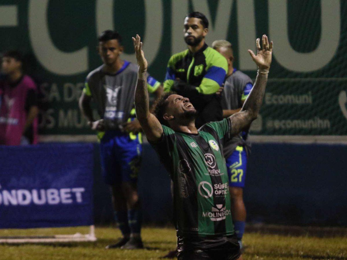 El uruguayo Rodrigo de Olivera fue el héroe del clásico olanchano al marcar el gol de la victoria del Juticalpa ante Olancho.