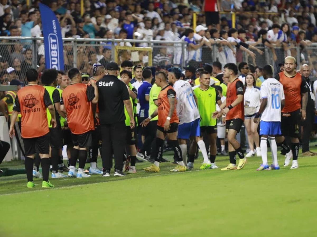 Tiktokers de Honduras festejan, Supremo conquista a Milagro, relajo y ¿quién es la chica de azul?