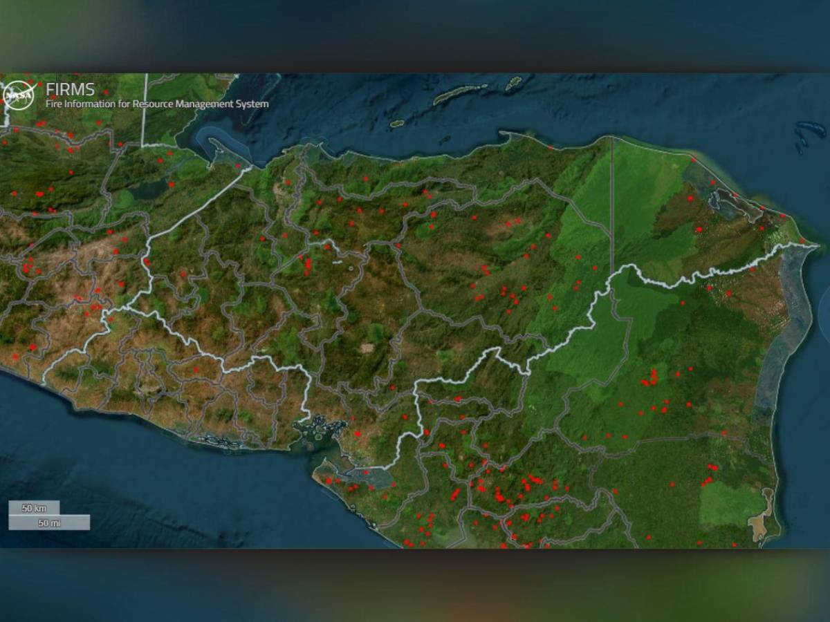 Tegucigalpa se ahoga en humo: incendios rodean la capital