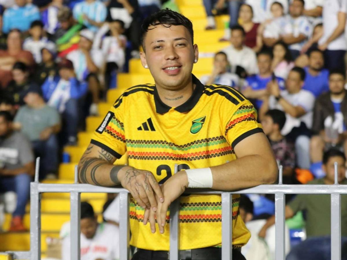 Tristeza en Honduras, polémica seña de Jamaica, dedicatoria de Palma y presentadora enamora