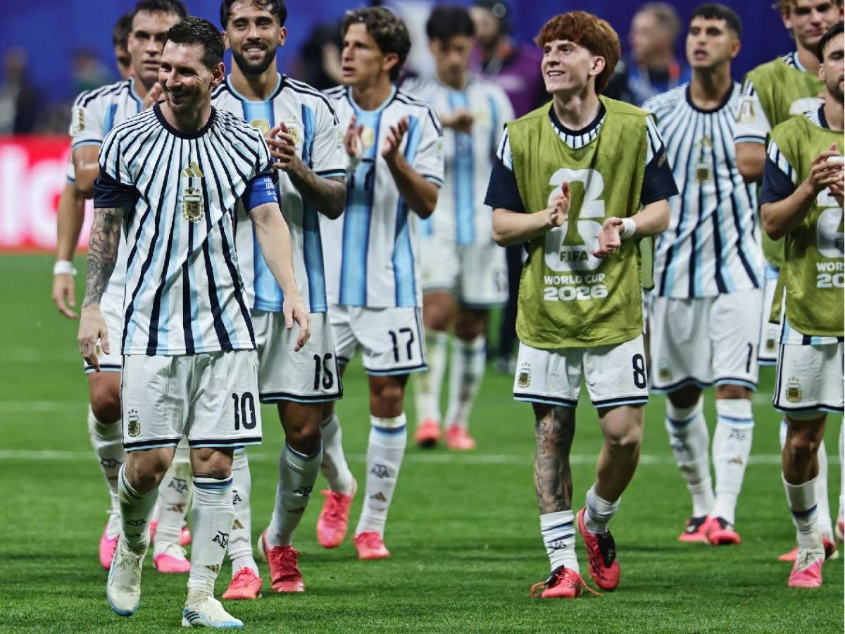 FIFA toma decisión con árbitro del polémico Argentina-Egipto en el Mundial