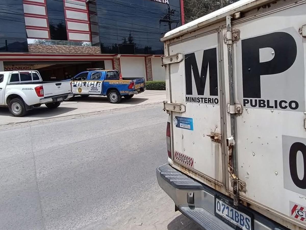 Esto revela autopsia de joven que murió en un motel después de ingresar con dos hombres