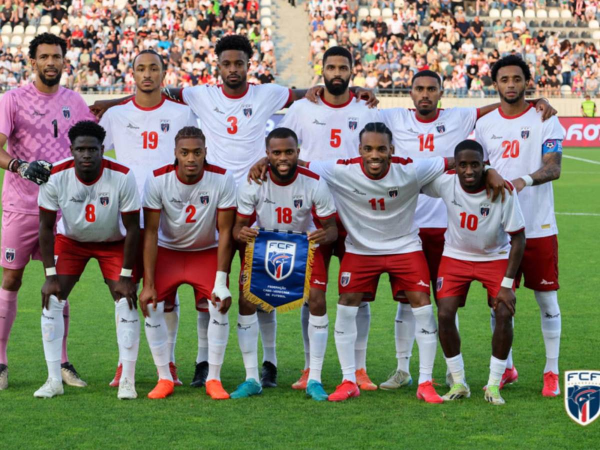 Ganan a la favorita y quedan a nada de clasificar al primer Mundial de su historia