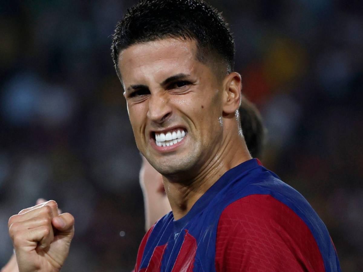 Barcelona cierra acuerdo para próxima temporada: activan millonaria cláusula