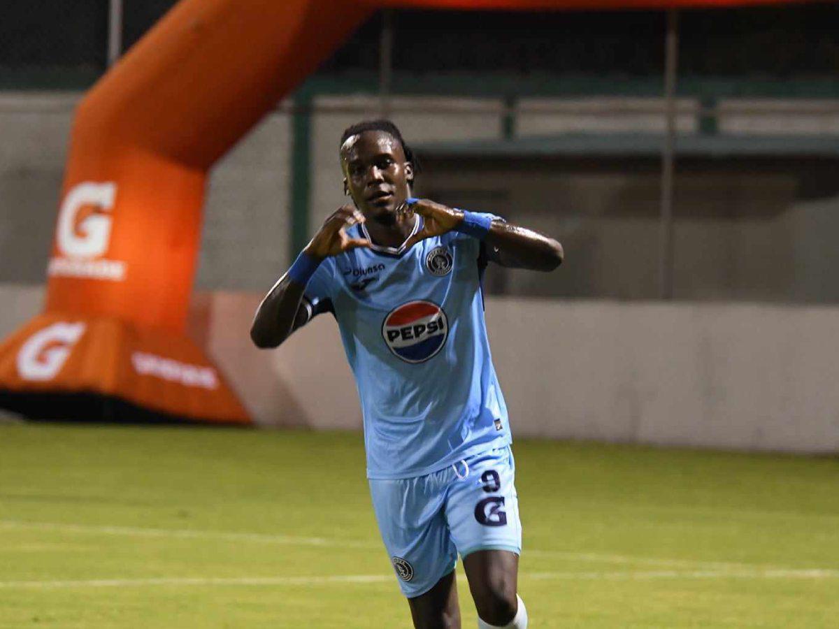 Rubilio Castillo ingresó de cambió y anotó un gol.