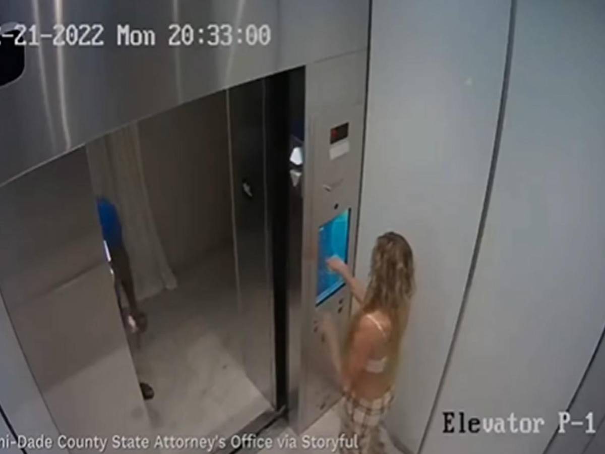 La modelo Courtney Clenney admite homicidio de su novio y pasará 6 años tras las rejas