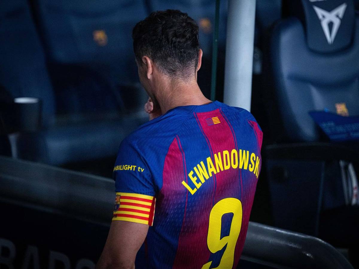 Lewandowski, adiós llorando al Camp Nou, emotiva imagen de su mujer y el MVP del Barcelona