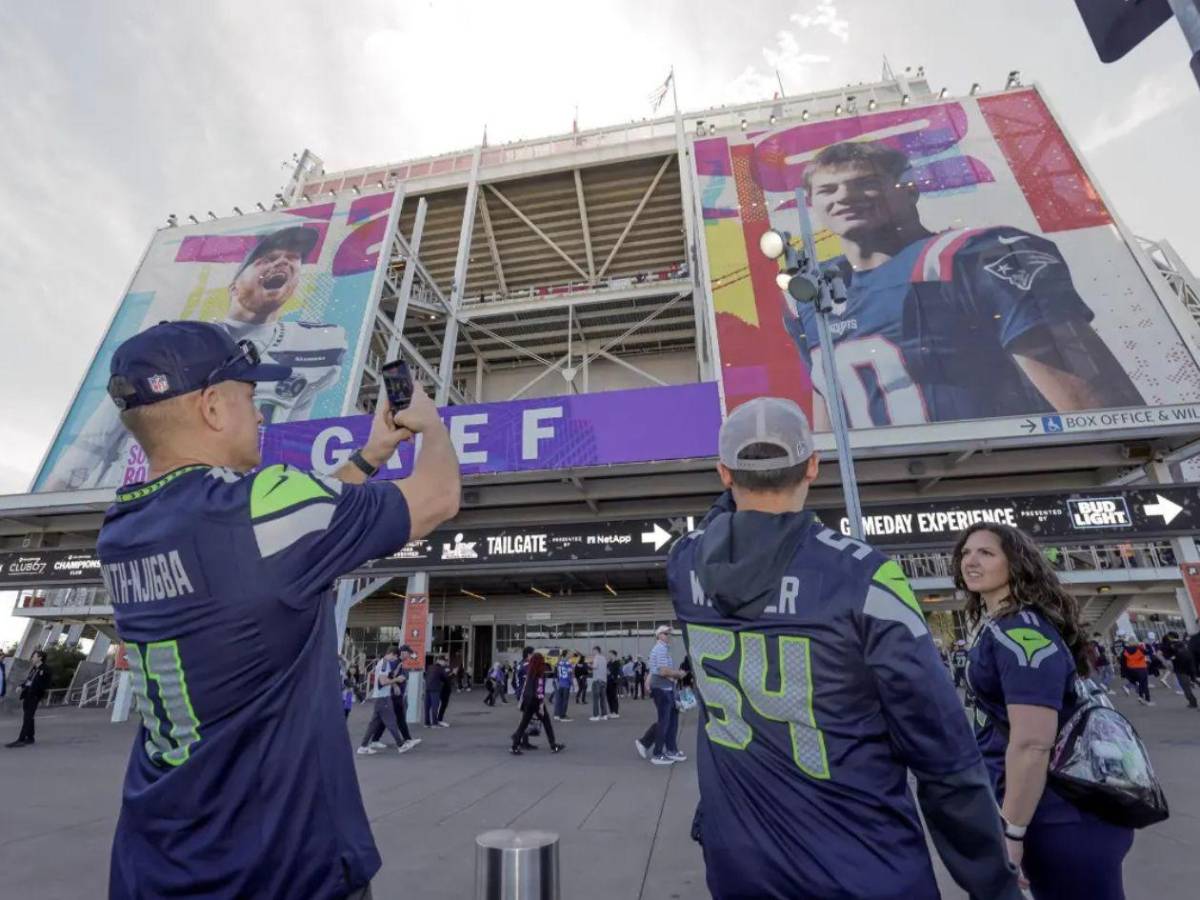 Super Bowl: Famosos presentes, sorprenden a Bad Bunny y así llegó Justin Bieber