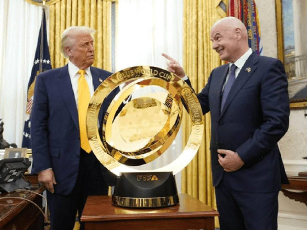 Trump hace confesión: lo que hizo con trofeo del Mundial de Clubes