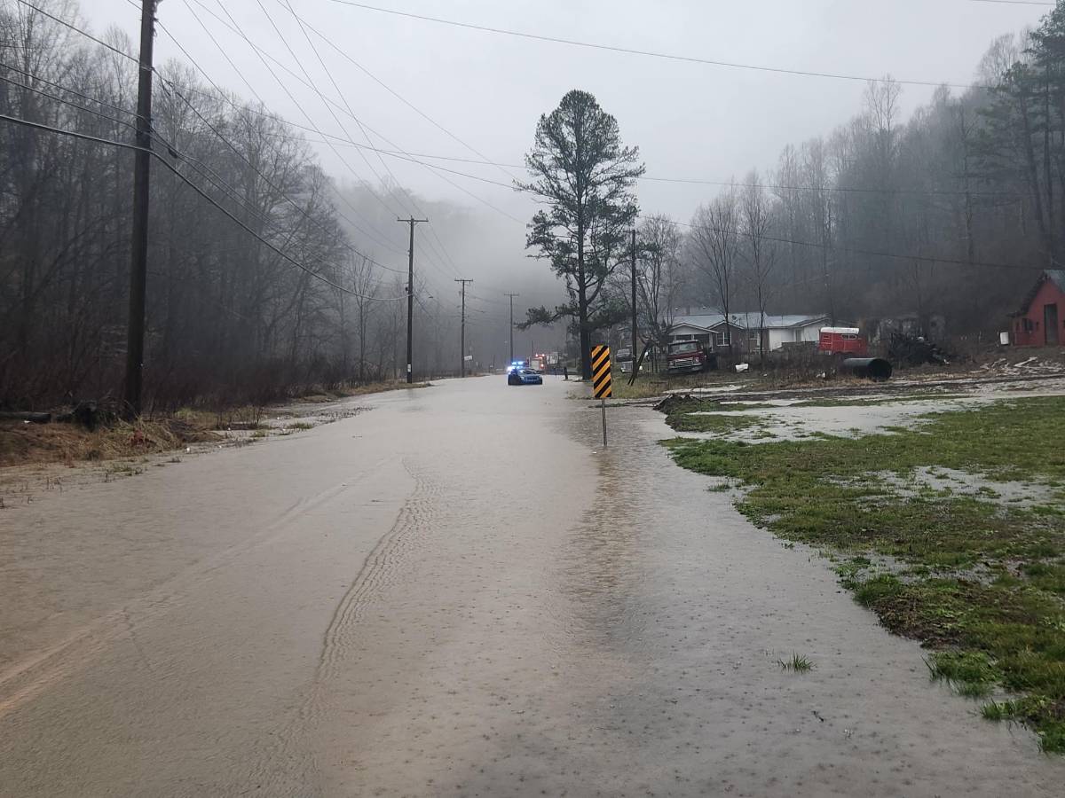 Las tormentas dejan 11 muertos en Kentucky con EEUU en alerta por nuevo temporal