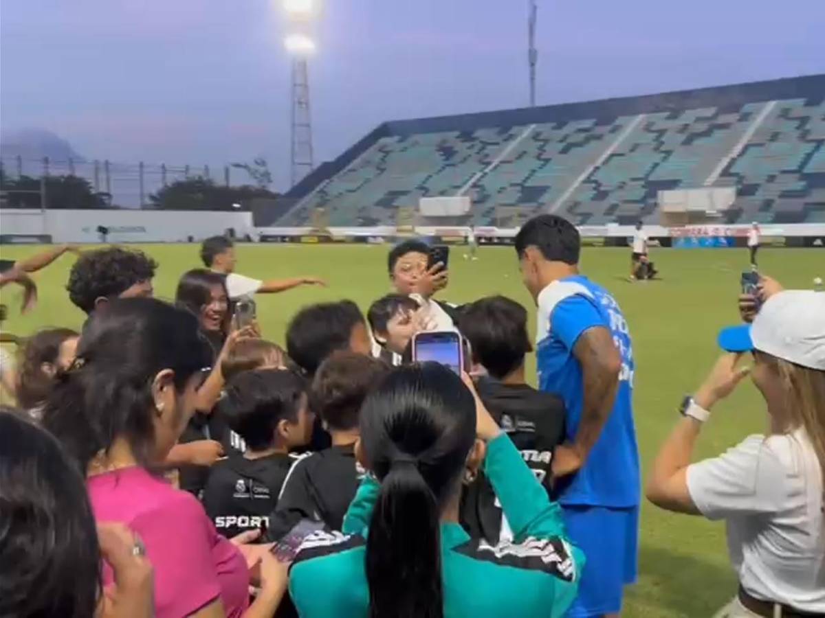 Honduras, lista para Copa Oro: locura por Palma, Rueda sorprende a jugador y ¿guardaespaldas?